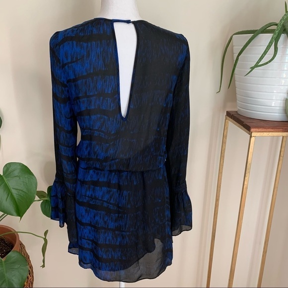 Parker 100% Silk‎ Bell Sleeve Mini Dress in Black & Blue sz S - Picture 5 of 6